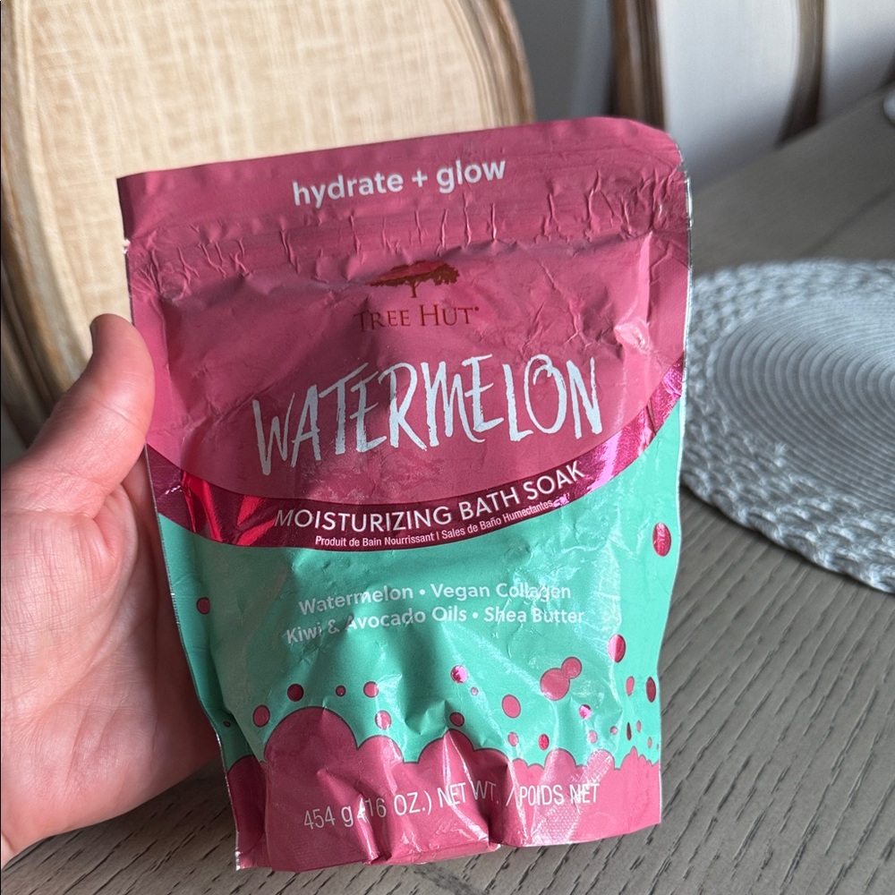 Tree Hut Watermelon Moisturizing Bath Soak